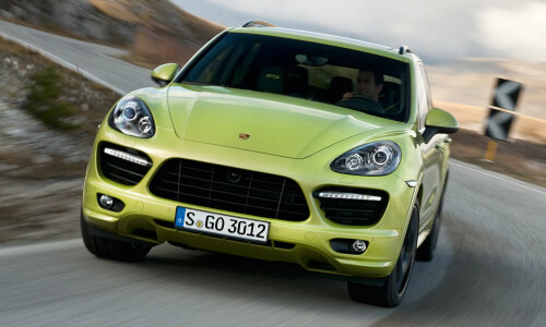 Porsche Cayenne GTS #11