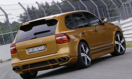 Porsche Cayenne GTS #15