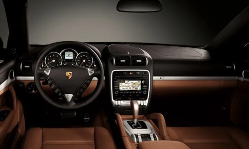 Porsche Cayenne S Hybrid #3