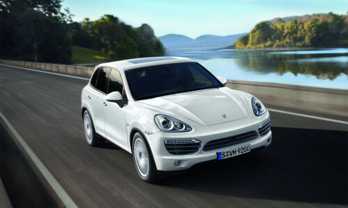 Porsche Cayenne S Hybrid #11