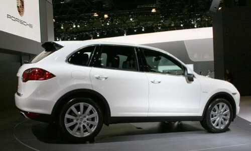 Porsche Cayenne S Hybrid #15