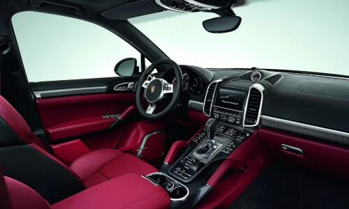 Porsche Cayenne Turbo S #8