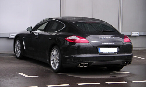 Porsche Panamera #3