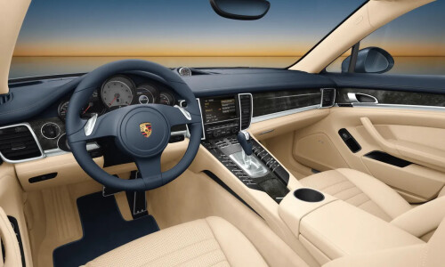 Porsche Panamera #13