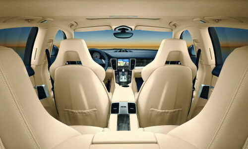 Porsche Panamera 4 #2