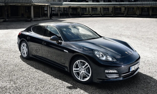 Porsche Panamera 4 #4