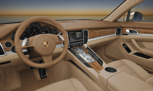Porsche Panamera 4 #13