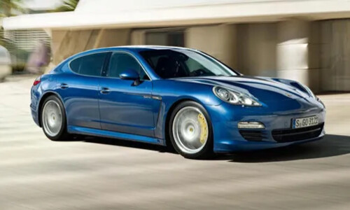 Porsche Panamera Hybrid #12