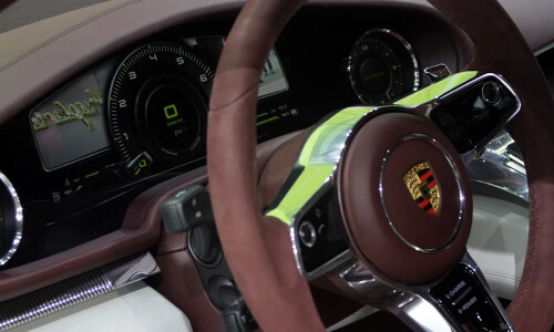 Porsche Panamera Sport Turismo #5