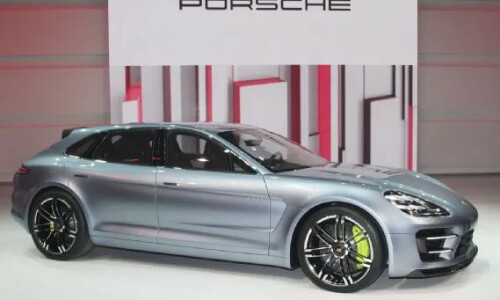 Porsche Panamera Sport Turismo #16