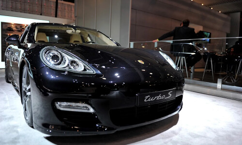 Porsche Panamera Turbo S #6