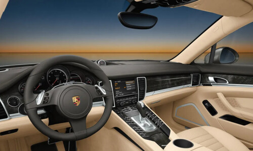 Porsche Panamera Turbo S #8