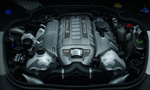 Porsche Panamera Turbo S #12