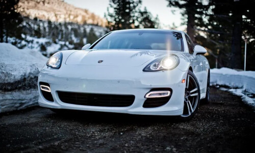 Porsche Panamera Turbo S #16