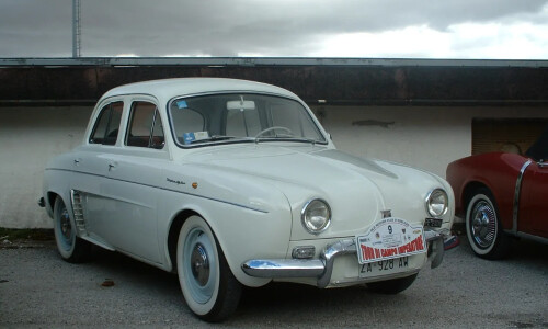 Renault Dauphine #1
