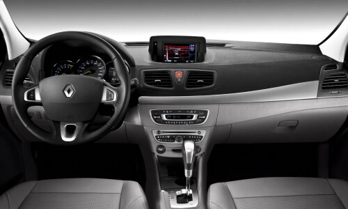 Renault Fluence #13