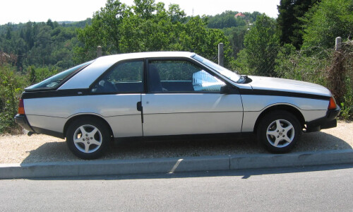 Renault Fuego #1