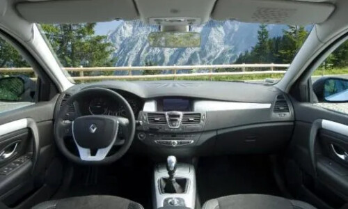 Renault Laguna Grandtour 2.0 dCi #14