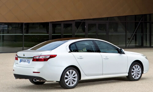 Renault Latitude #2
