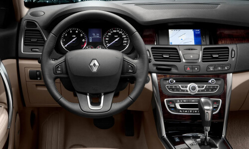 Renault Latitude #14