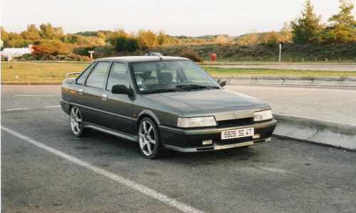 Renault R 21 #9