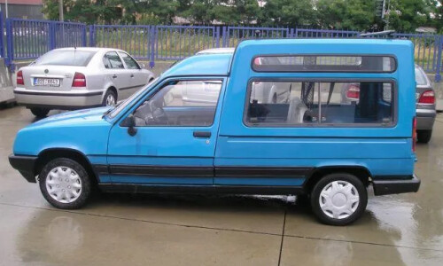 Renault Rapid #9