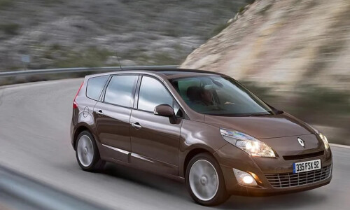 Renault Scénic 1.9 dCi FAP #11