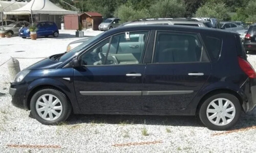 Renault Scénic 2.0 dCi #2