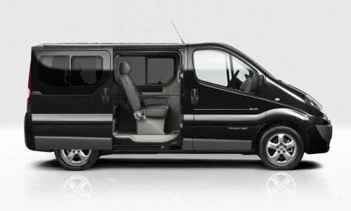 Renault Trafic Passenger #5