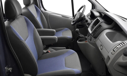 Renault Trafic Passenger #11