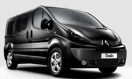 Renault Trafic Passenger #16