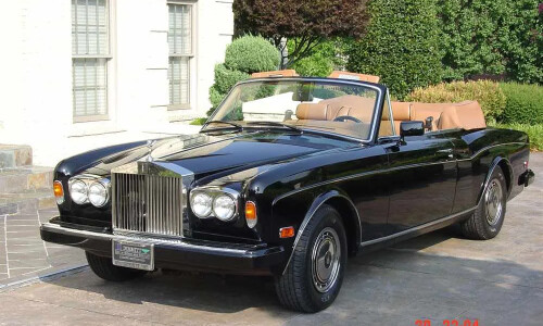 Rolls-Royce Corniche #15