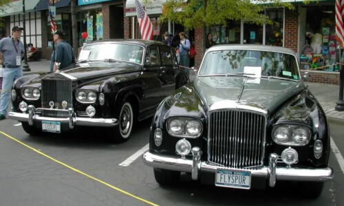 Rolls-Royce Flying Spur #8