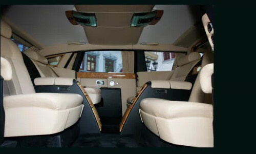 Rolls-Royce Phantom LWB #3