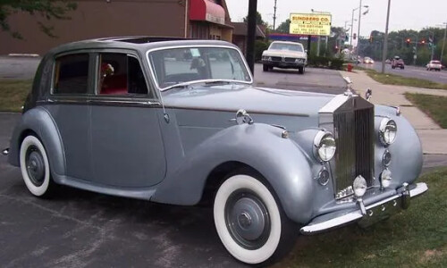 Rolls-Royce Silver Dawn #11