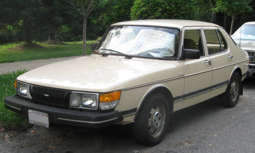 Saab 900 #9