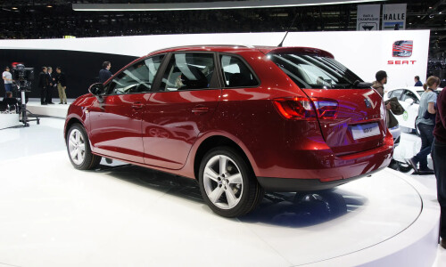 SEAT Ibiza ST #10
