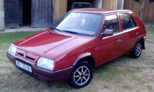 Skoda Favorit #12