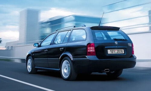 Skoda Octavia Combi #8