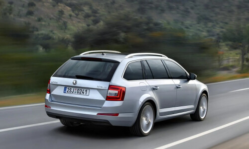 Skoda Octavia Combi #12
