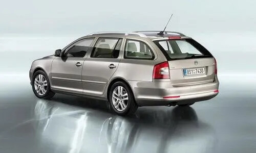 Skoda Octavia Combi Advance #9