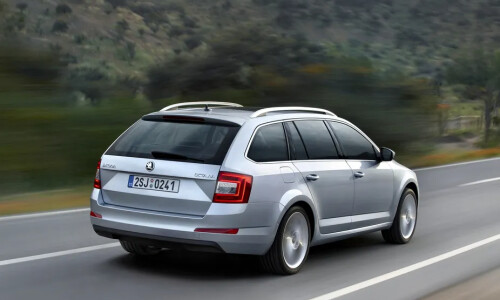 Skoda Octavia Combi Advance #11