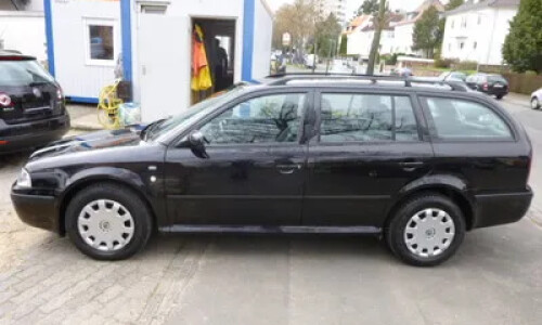 Skoda Octavia Family Edition #13