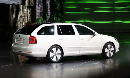 Skoda Octavia Green E Line #1