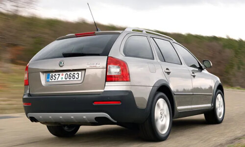 Skoda Octavia Scout 2.0 TDI #2