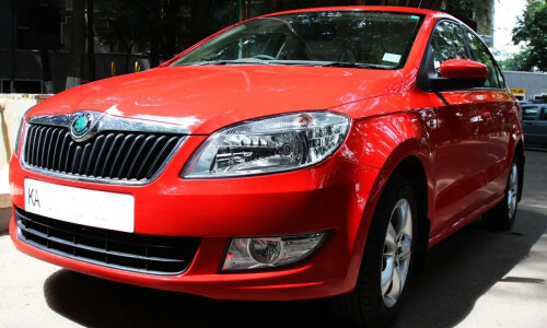 Skoda Rapid #9