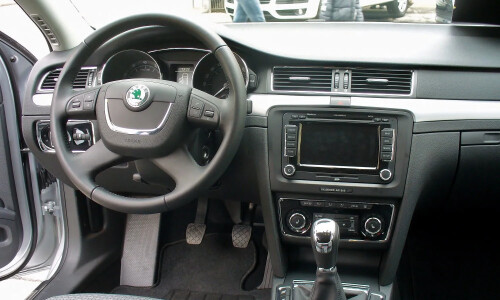 Skoda Superb #12
