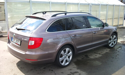 Skoda Superb Combi #2