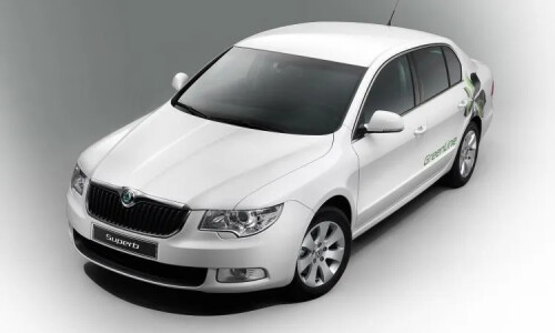 Skoda Superb Greenline #11