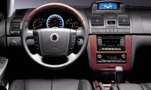 Ssangyong Rexton #4